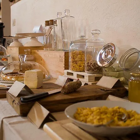 Farm stay La Ca Veja Monforte D'Alba